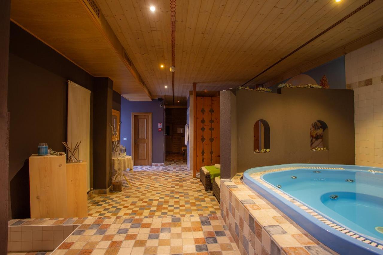 Hotel B&B Andreas Canazei Buitenkant foto